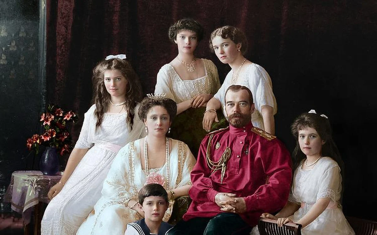 Петропавловская крепость — «Тайна захоронения императорской семьи».