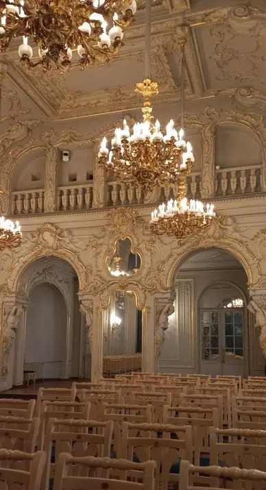 Дворец великого Князя Владимира Александровича с прогулкой по Милионной улице